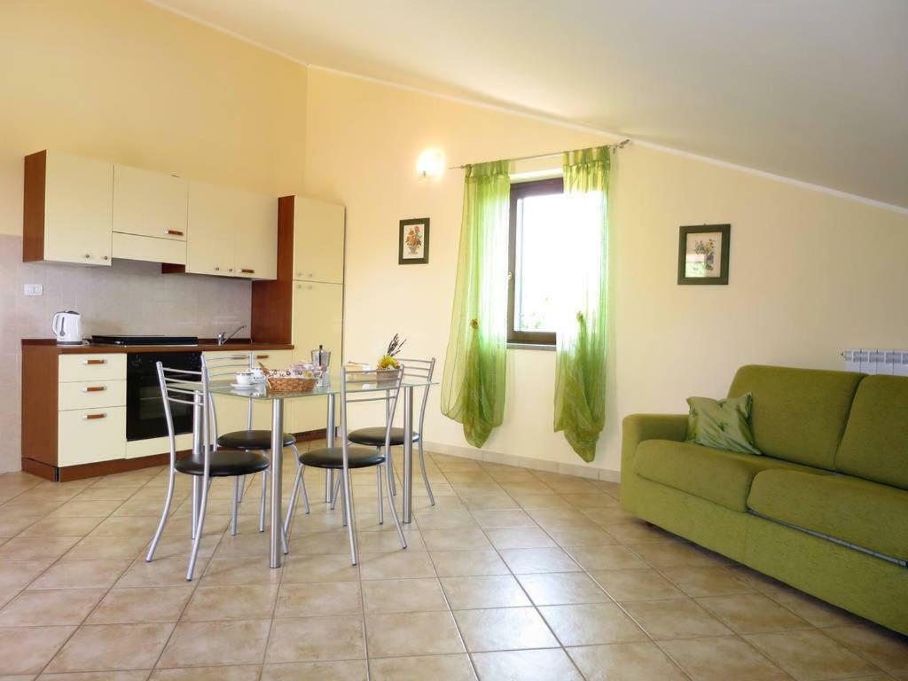 Recidence L' Infinito Apartment Carbognano Exterior photo